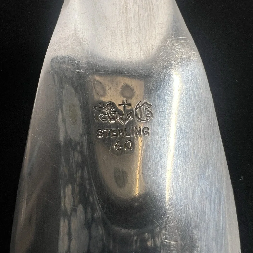 N/A this antique